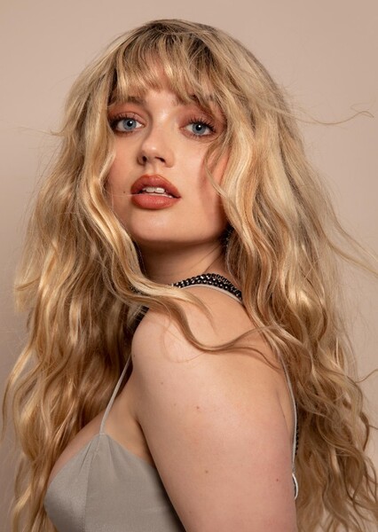 Daphne Love