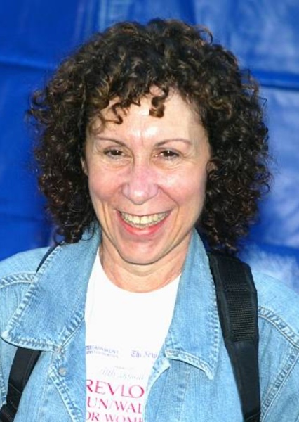 Rhea Perlman photo
