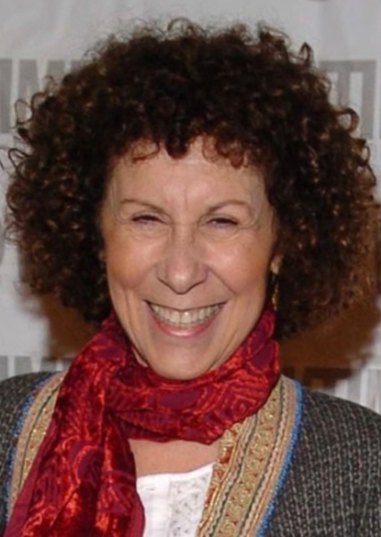 Rhea Perlman photo