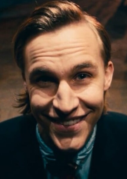 Rhys Wakefield photo