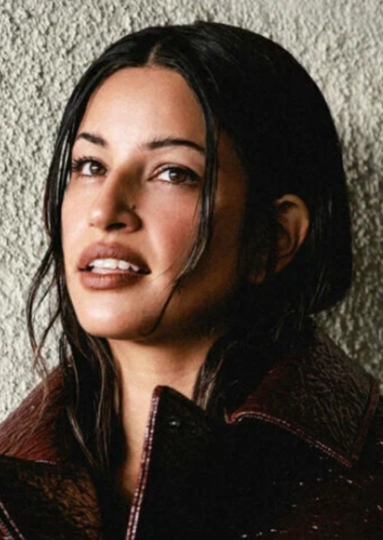 Richa Moorjani photo