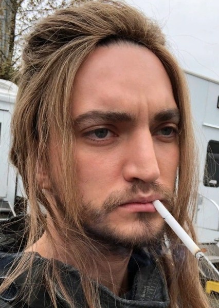 Richard Harmon photo