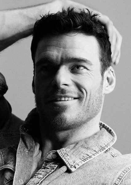 Richard Madden photo
