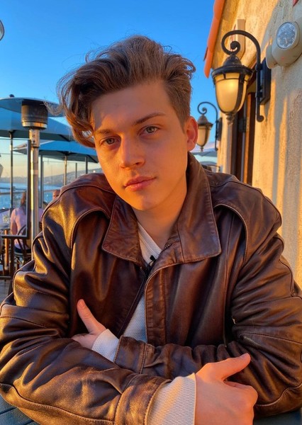 Ricky Garcia photo