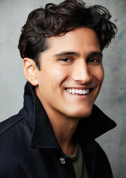Ricky Martinez photo