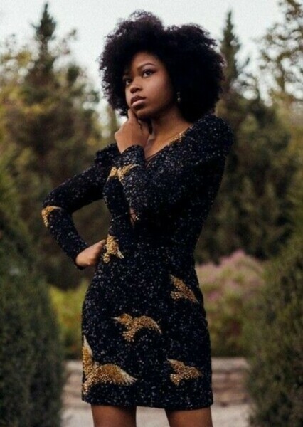 Riele Downs photo