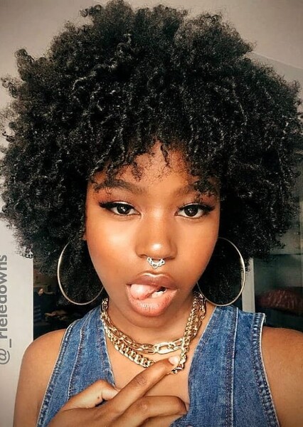 Riele Downs photo