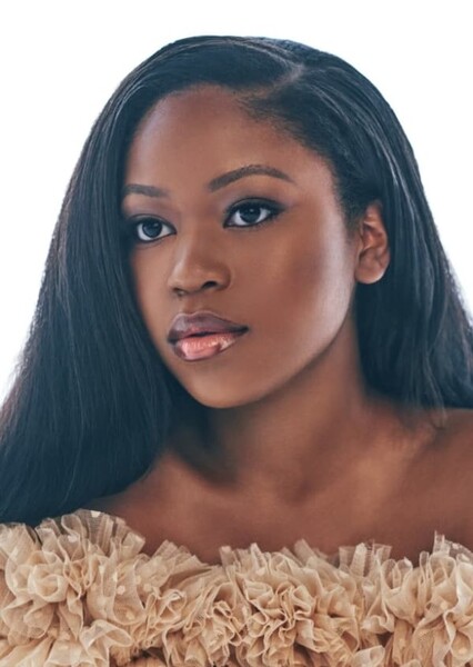 Riele Downs photo