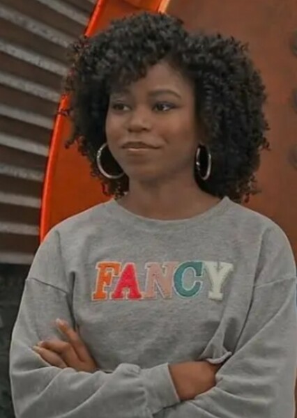 Riele Downs photo