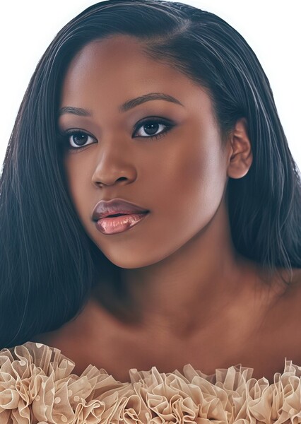 Riele Downs photo