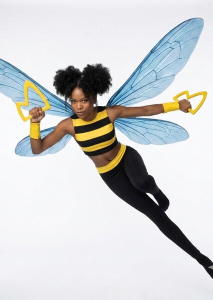 Riele Downs photo