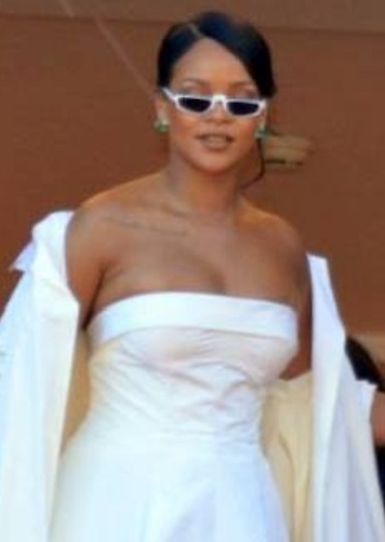 Rihanna photo