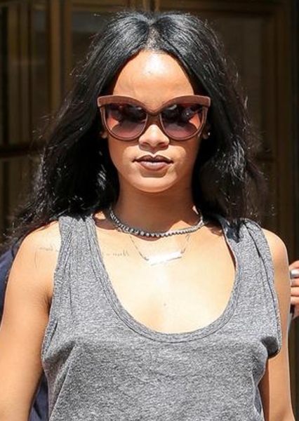 Rihanna photo