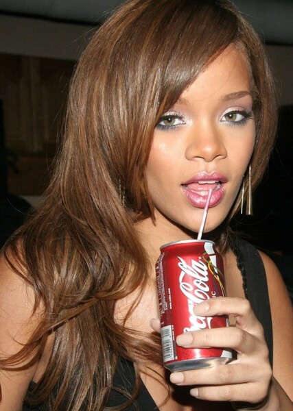 Rihanna photo