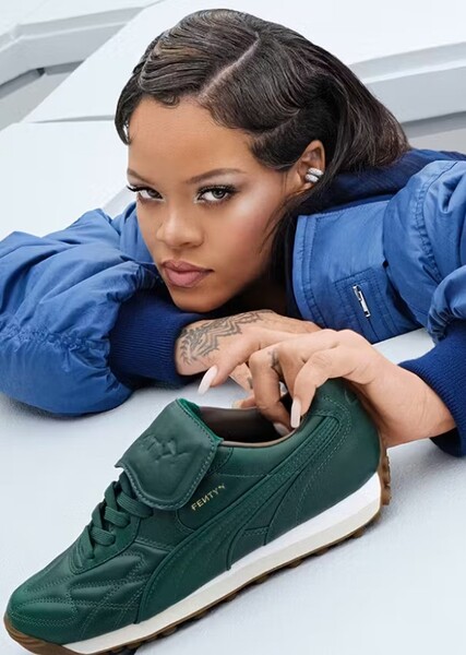 Rihanna photo