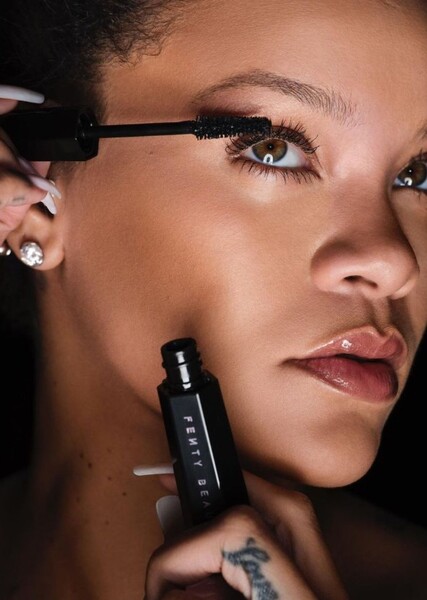 Rihanna photo
