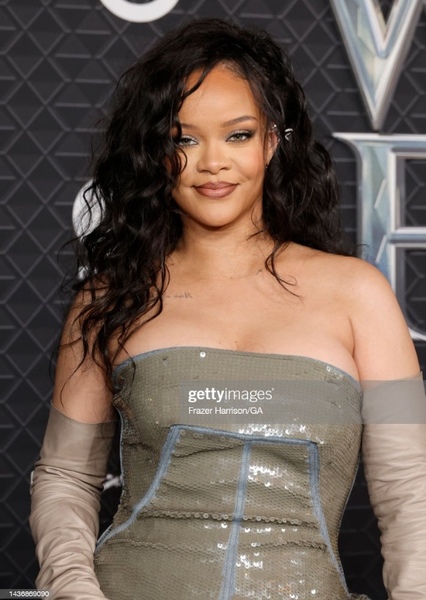Rihanna photo