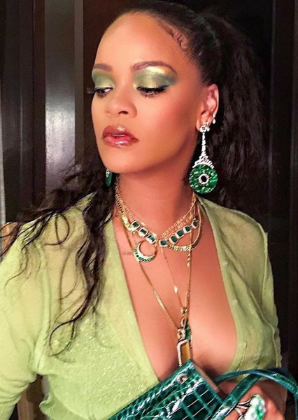 Rihanna photo