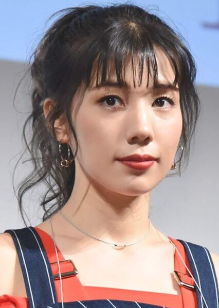 Riisa Naka photo