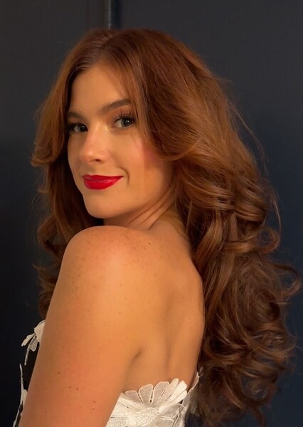 Riley Clemmons photo
