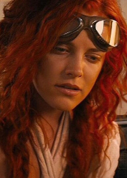 Riley Keough photo