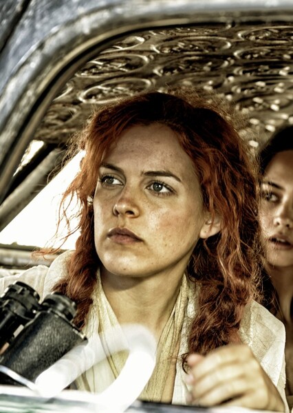 Riley Keough photo
