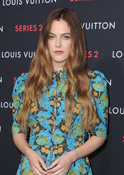 Riley Keough photo