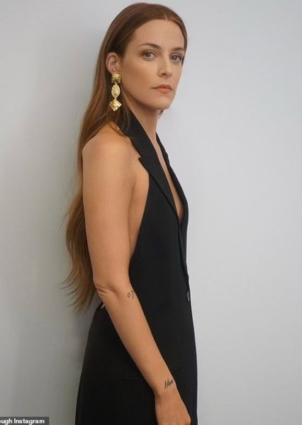 Riley Keough photo