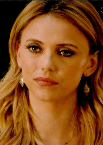 Riley Voelkel photo