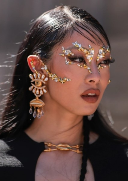 Rina Sawayama photo