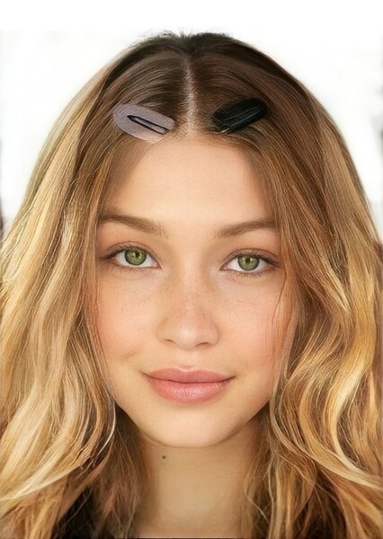 Rita Hadid photo