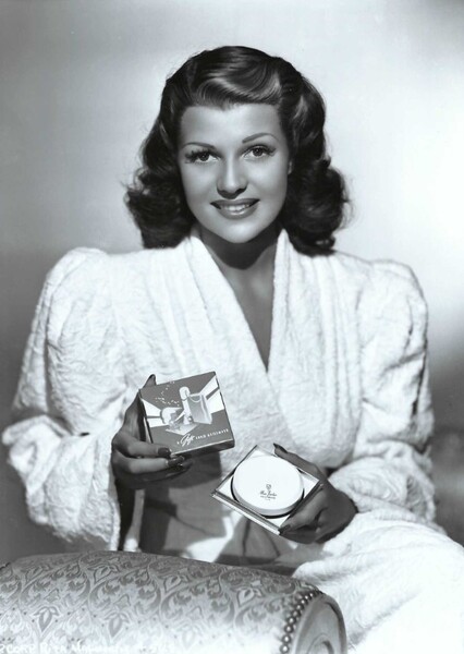 Rita Hayworth photo
