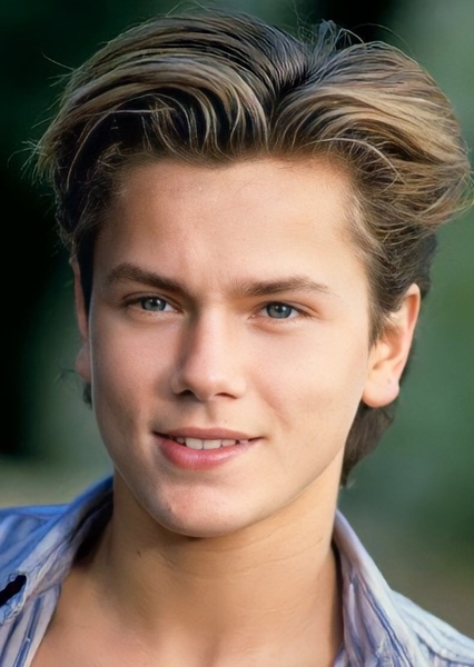 River Phoenix photo