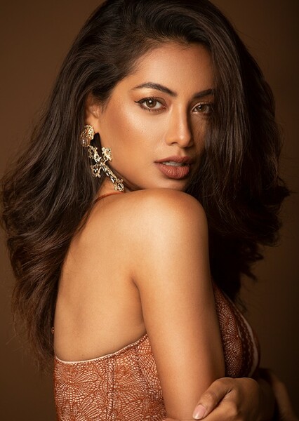 Riya Ray photo
