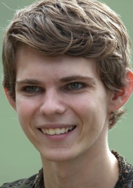 Robbie Kay photo