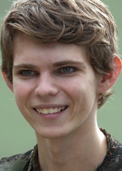 Robbie Kay photo