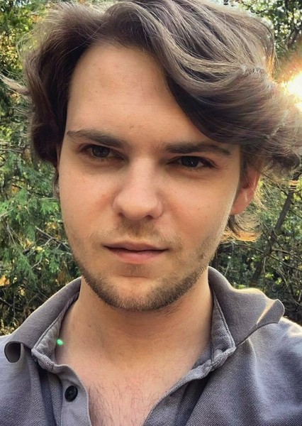 Robbie Kay photo