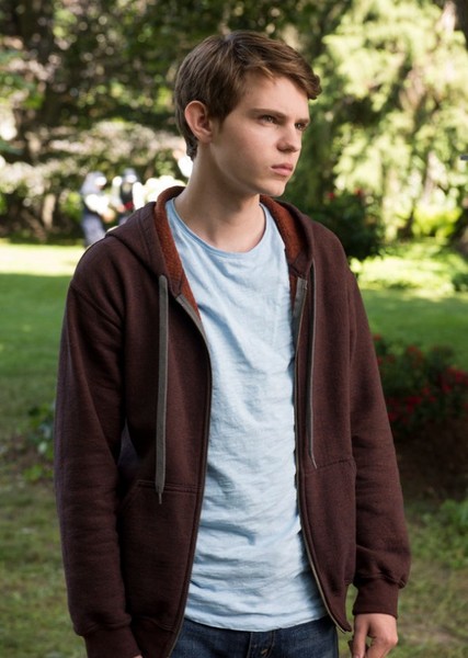 Robbie Kay photo
