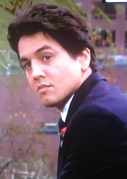 Robert Beltran photo