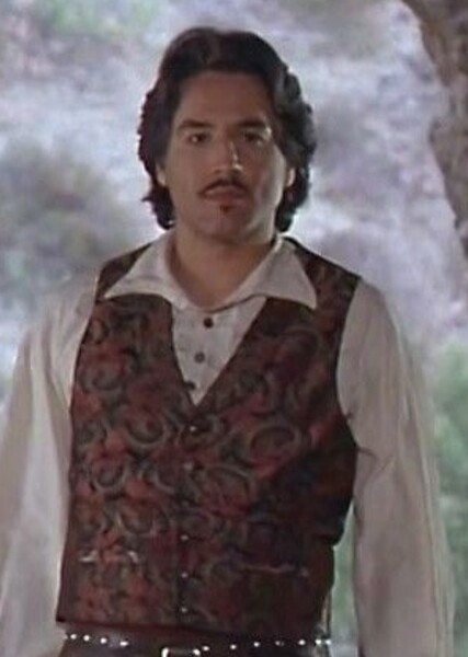 Robert Beltran photo