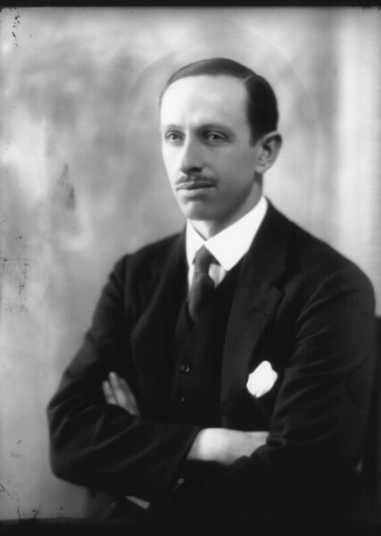 Robert Gascoyne-Cecil, 5th Marquess of Salisbury