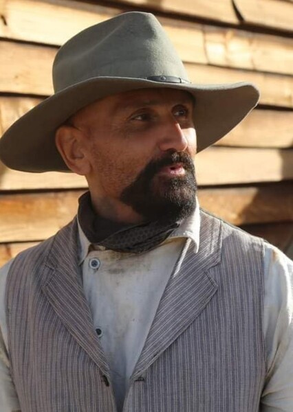 Robert LaSardo photo