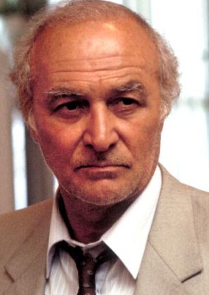 Robert Loggia photo