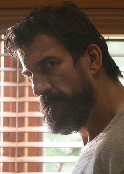 Robert Maillet photo