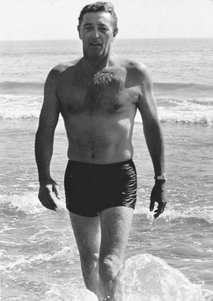 Robert Mitchum photo