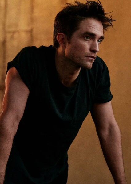 Robert Pattinson photo
