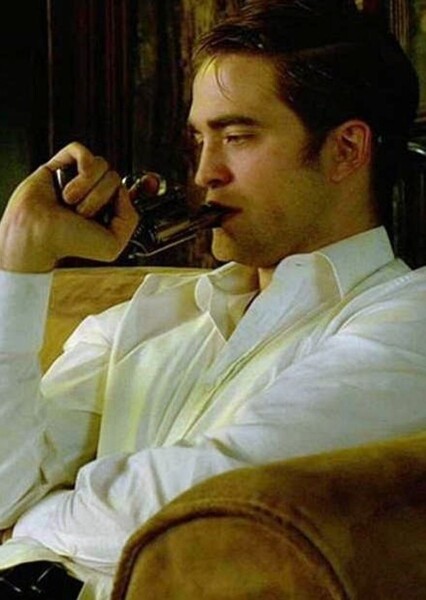 Robert Pattinson photo