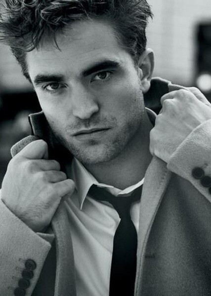 Robert Pattinson photo