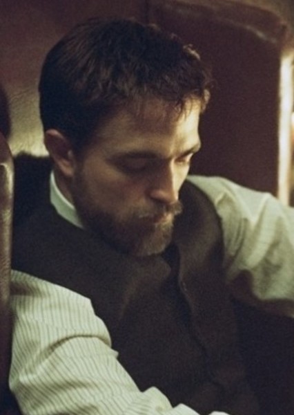 Robert Pattinson photo