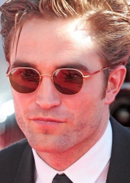 Robert Pattinson photo
